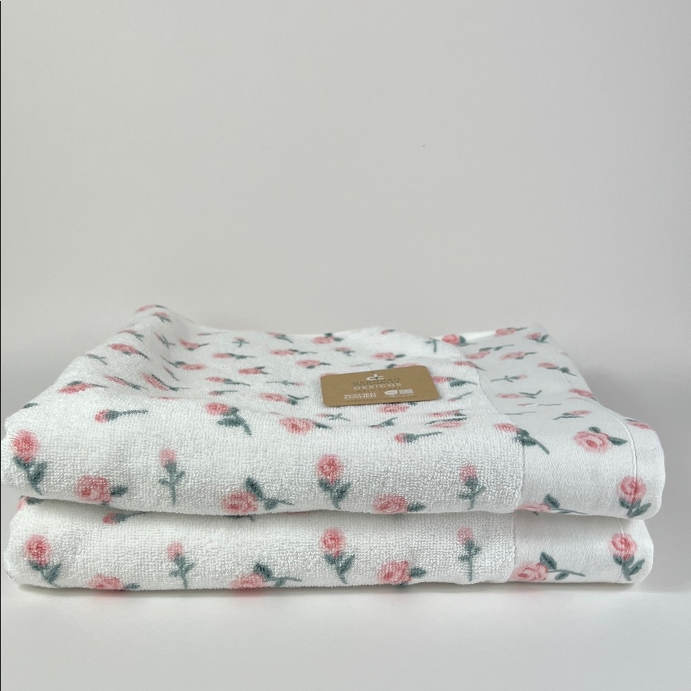 Deborah Connolly Bath Towels White with Pink Rose Floral Cotton Soft 2 Pc NEW